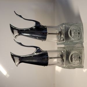 Vintage Trudeau salt and pepper mill set with stand glass